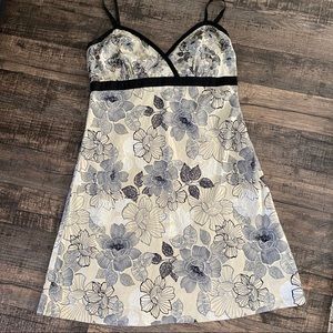 New York & Company Black & Tan Floral Print Dress
